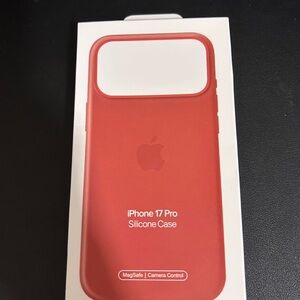 Apple iPhone 17 Pro Case - Vibrant Red Silicone